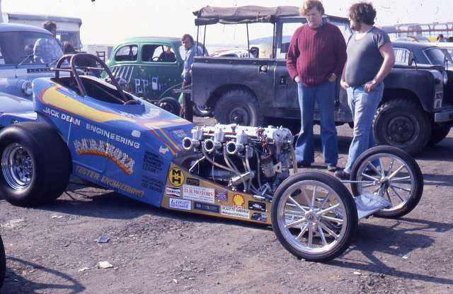 SH030.jpg - Jag powered Parania at Santa Pod