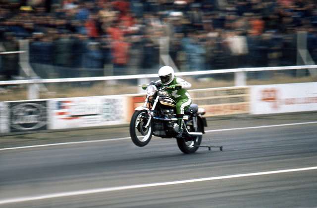 SH145-800.jpg - Les Armes on his turbo Kawasaki
