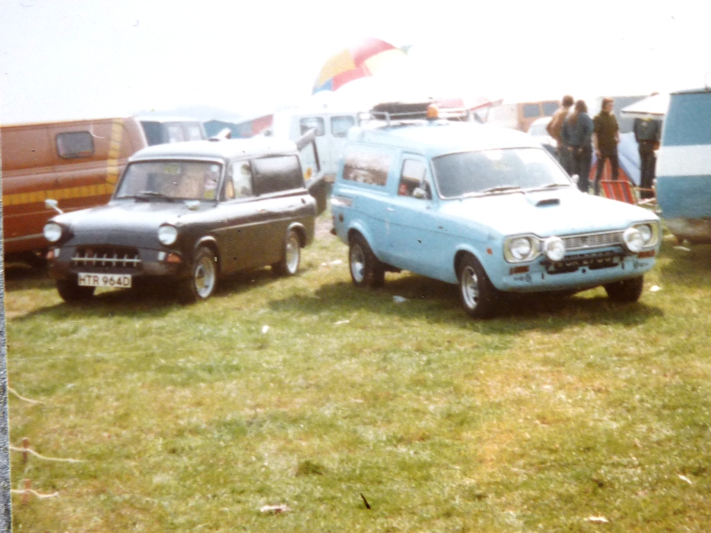 Santa Pod Easter '76.JPG