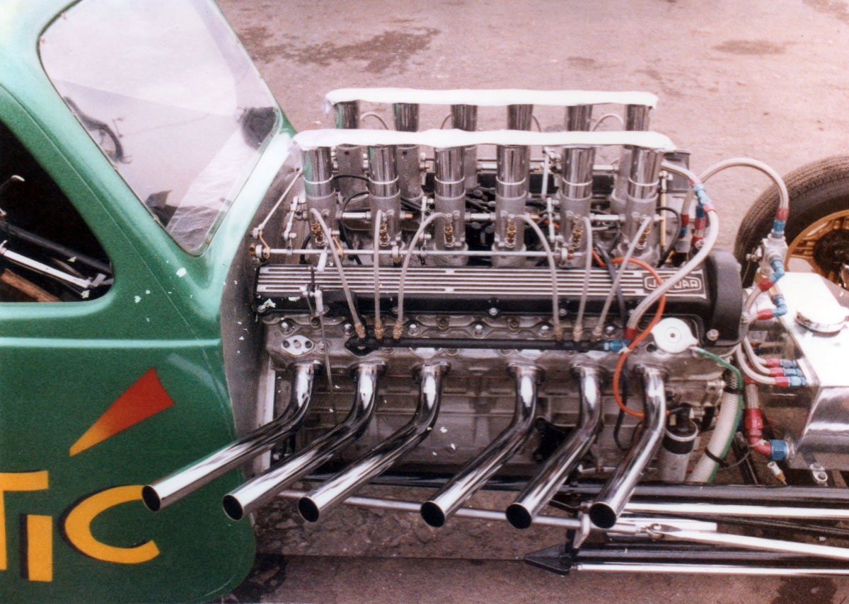 AH-08.jpg